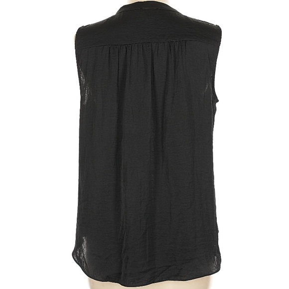 NWT VINCE CAMUTO Black Sleeveless V-Neck Pleated Back Blouse Size Large - Picture 4 of 5